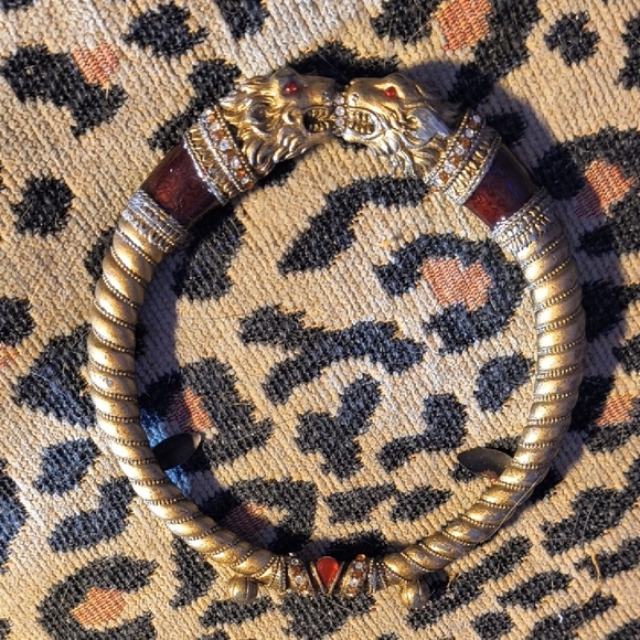 Regal Gold and Brown Lion Head Picture Frame - Picture 7 of 11